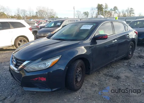 2016 Nissan Altima 2.5/2.5 S/2.5 Sl/2.5 Sr/2.5 Sv z USA, uszkodzony, nr VIN 1N4AL3AP0GN315831